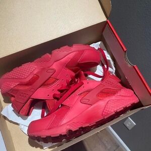 omens Nike Air Huarache Triple Red Size 8